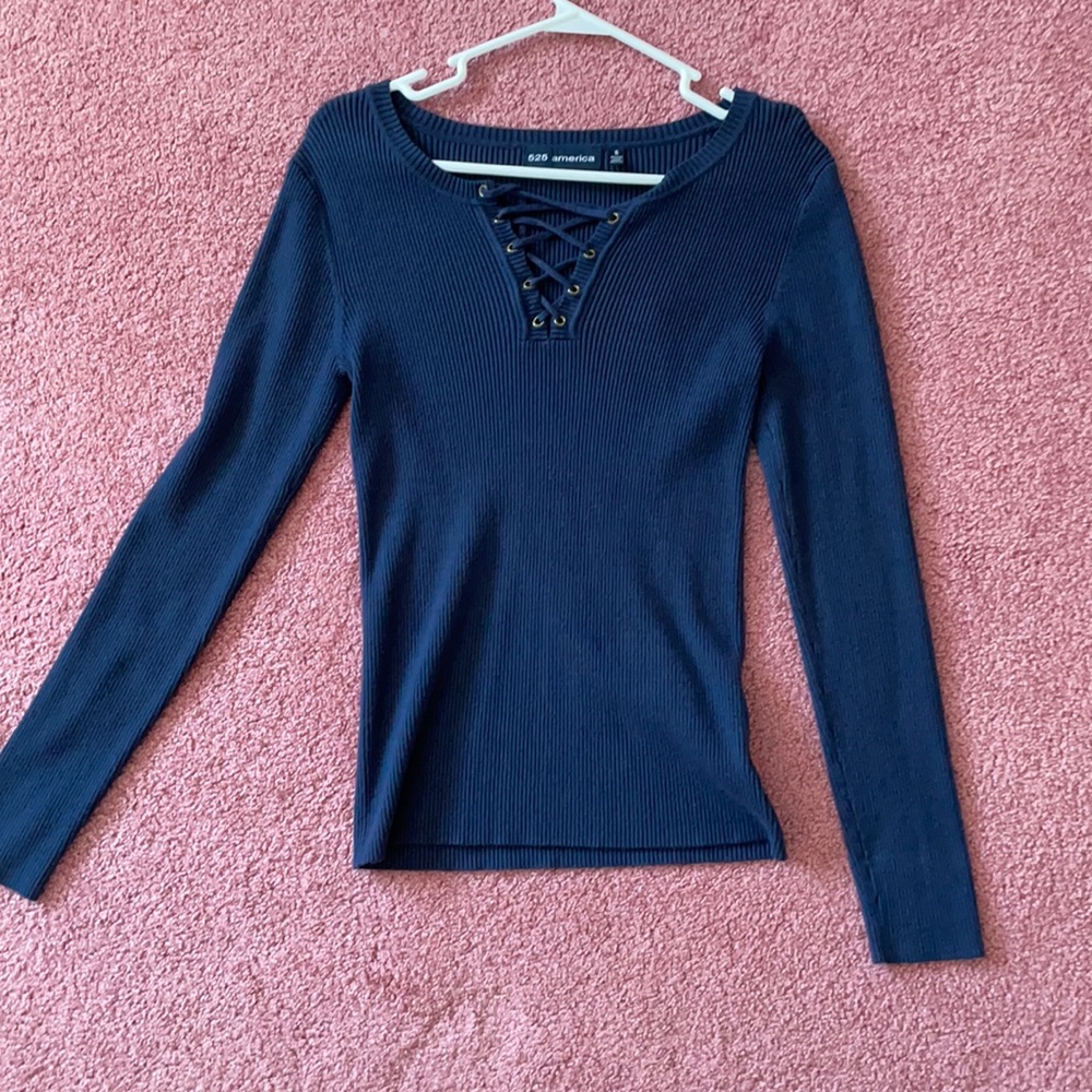 525 America sweater